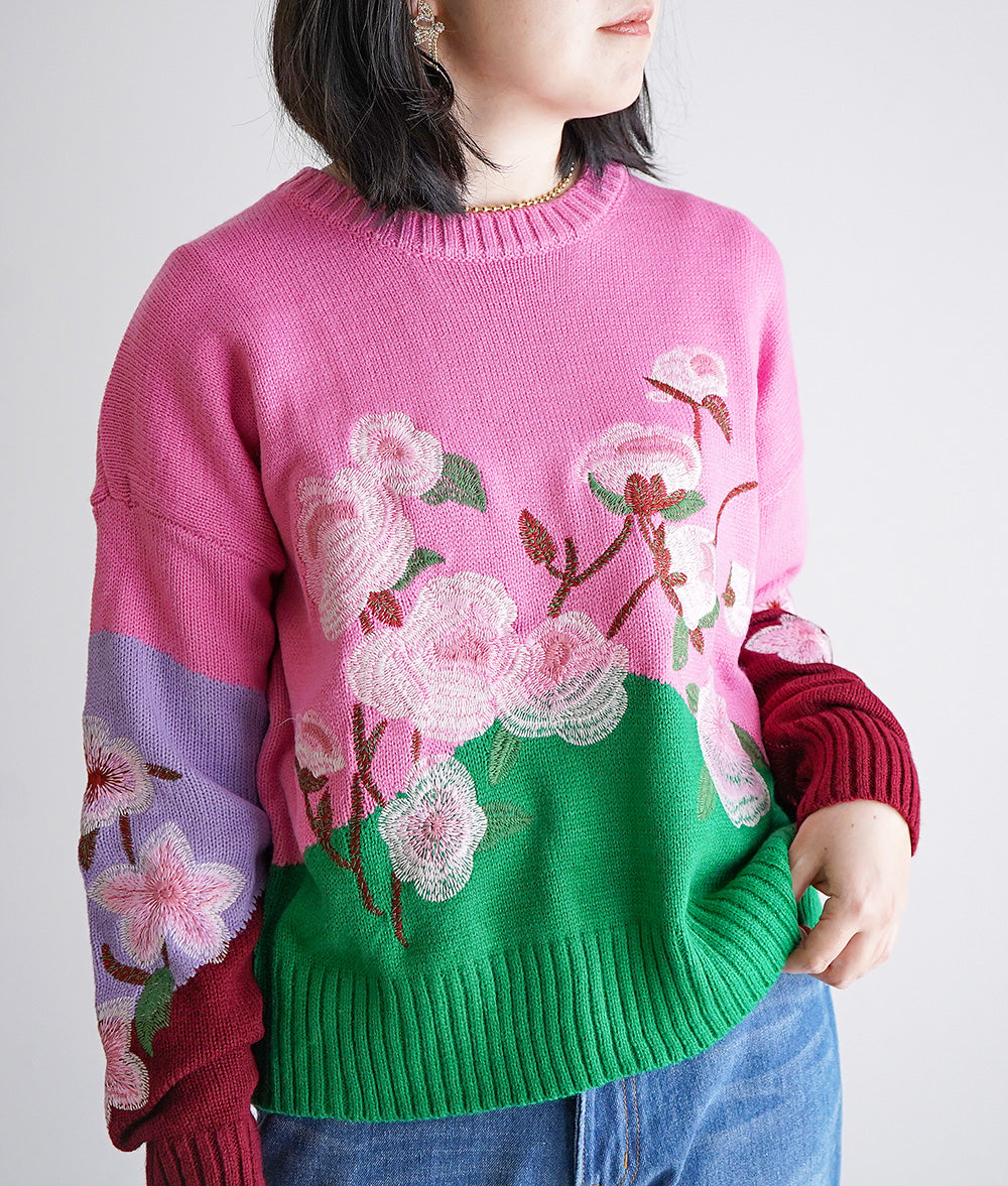 Vivid color embroidery flower knit
