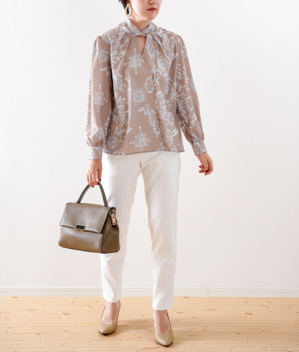 【SALE】Water pattern blouse with twisted collar