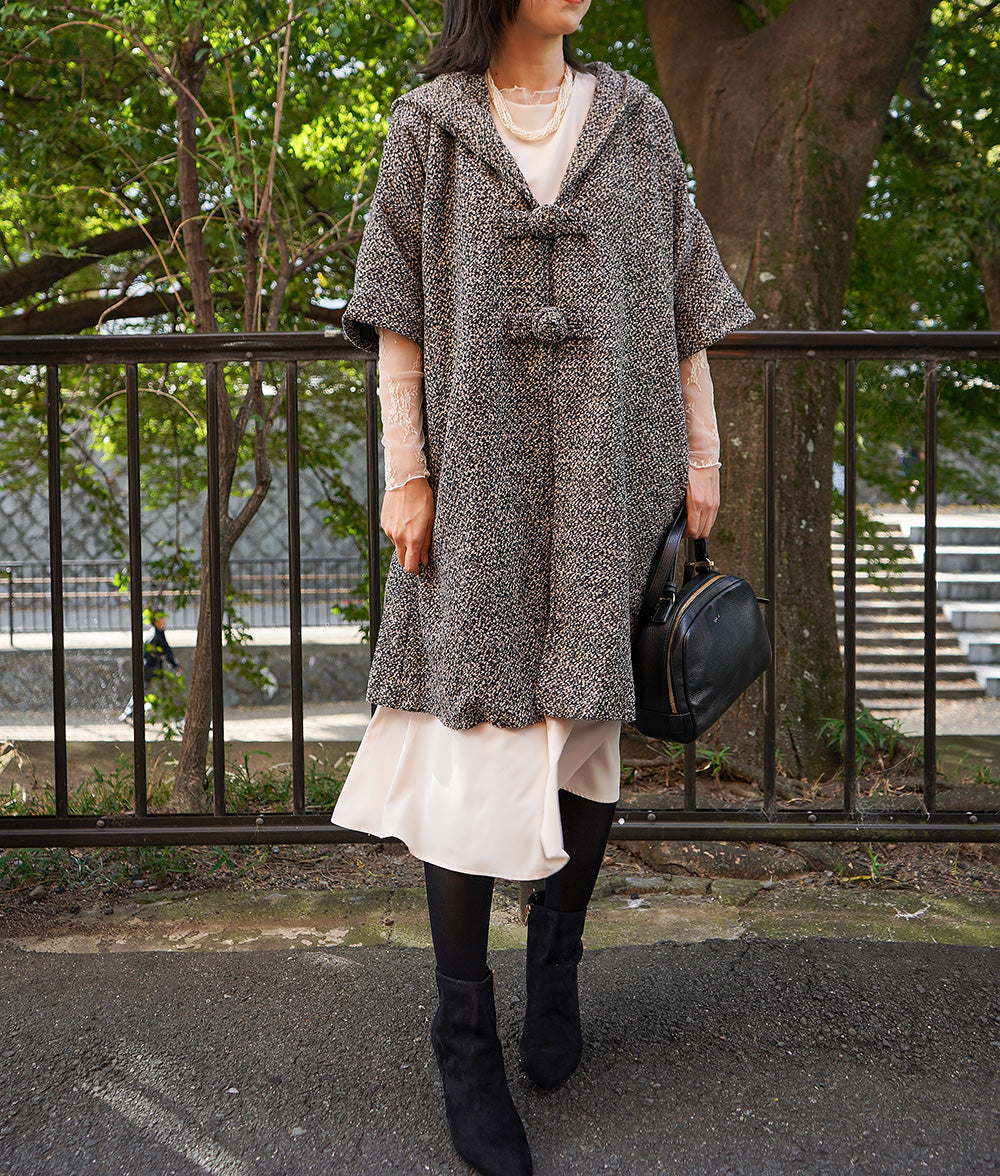 Bun button tweed hooded coat