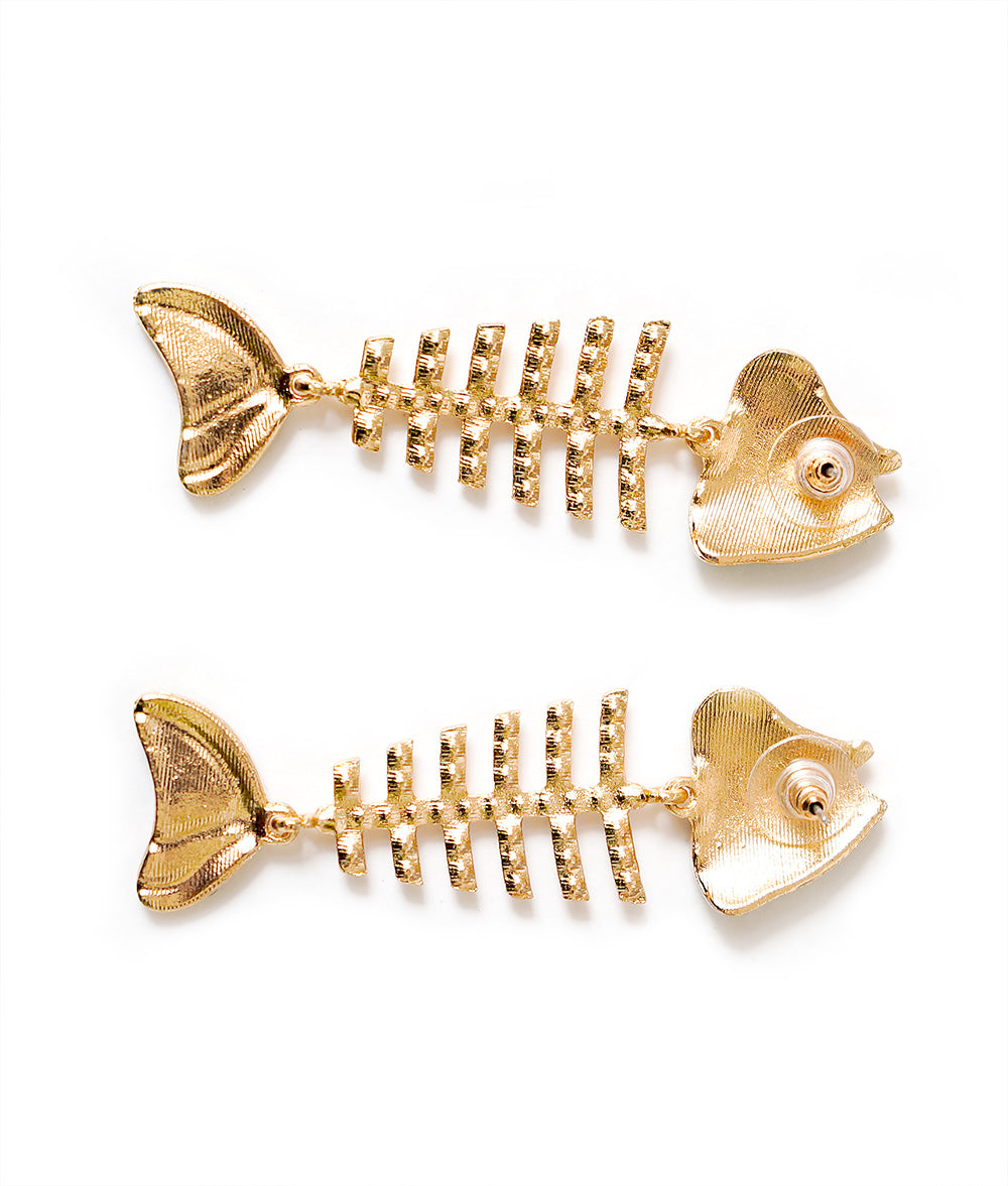 Stone and pearl fish pierce