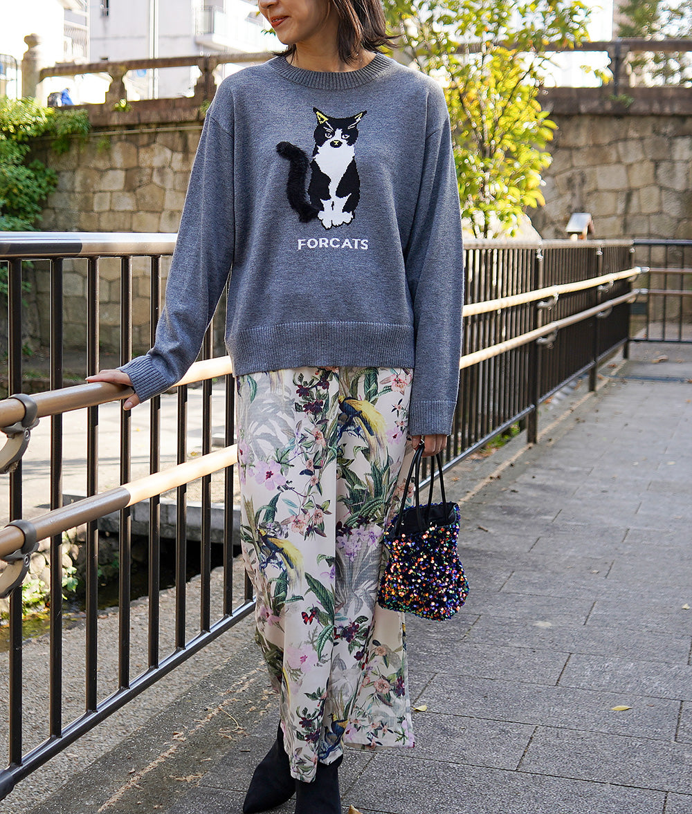 A must-see for fashionistas! cat knit