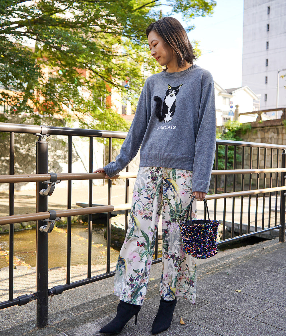A must-see for fashionistas! cat knit