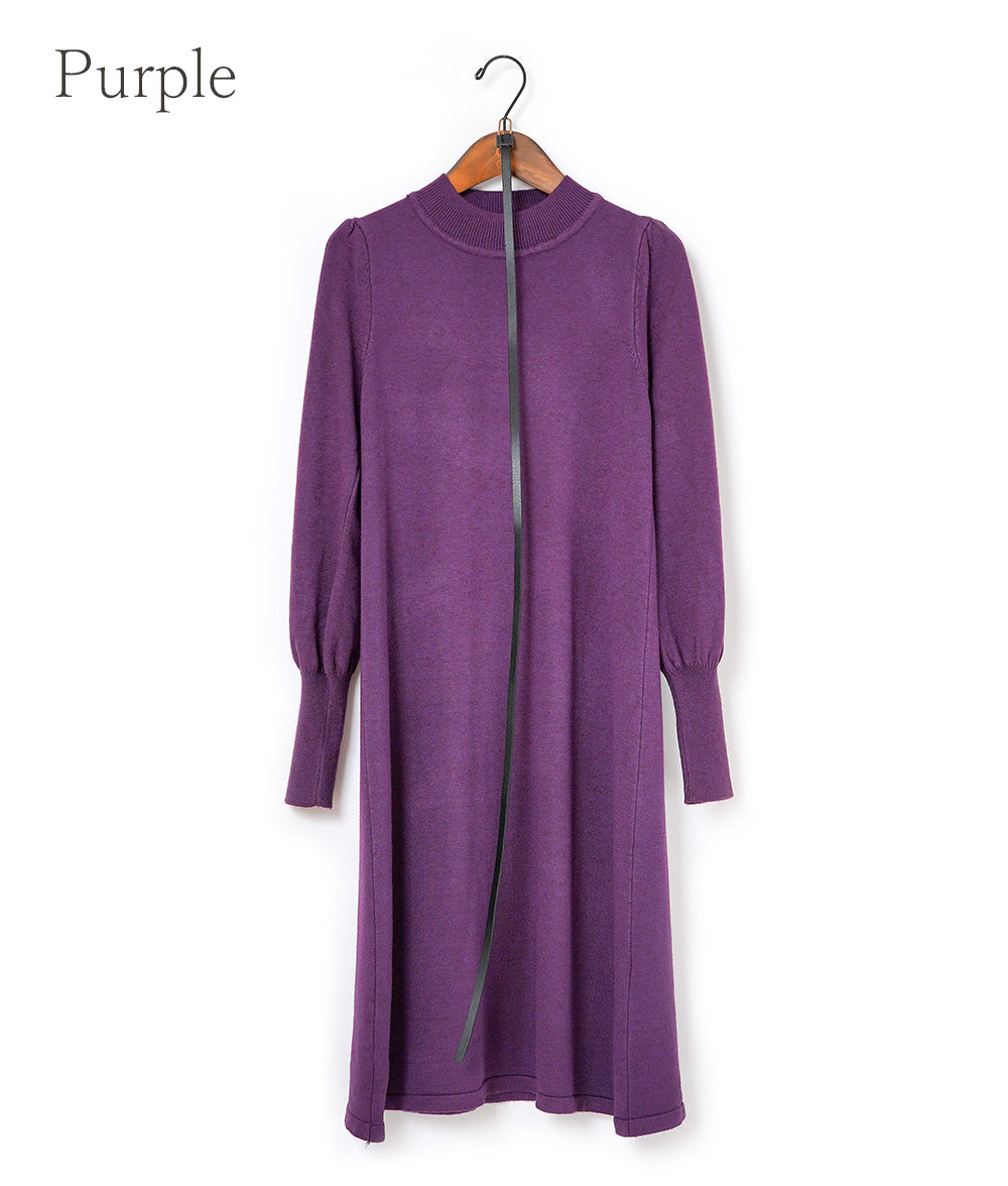 Point sleeve knit dress with belt