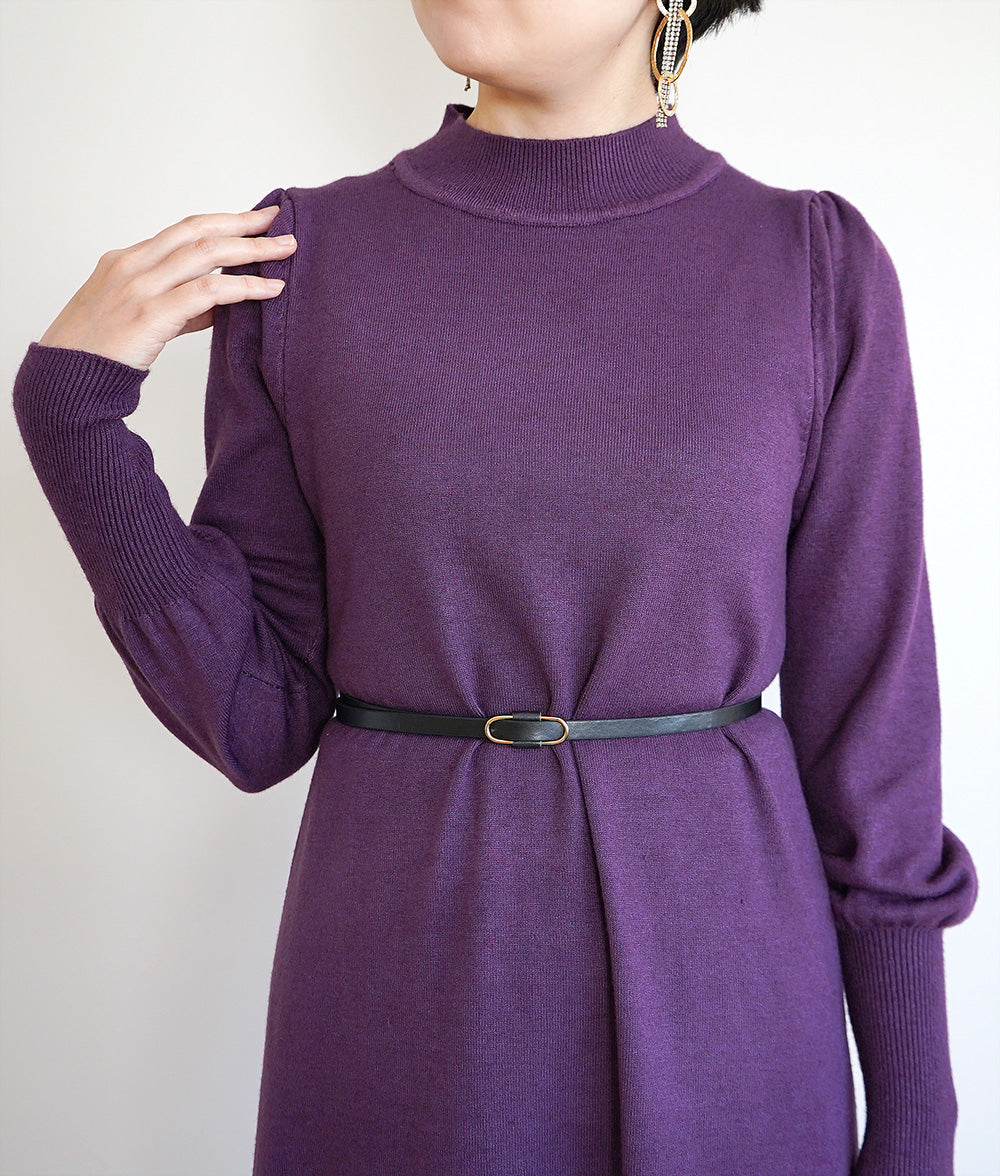 Point sleeve knit dress with belt
