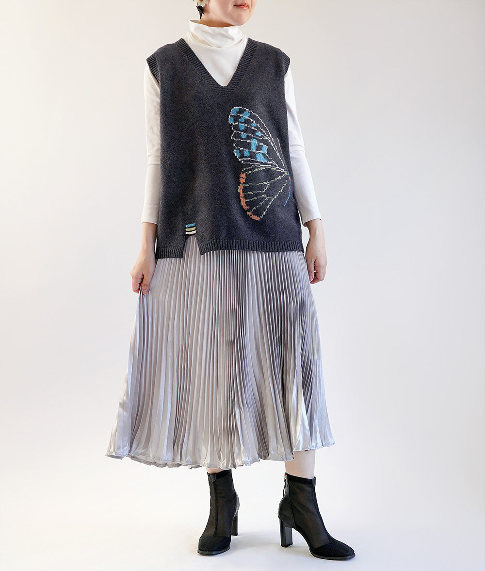 Butterfly knit vest