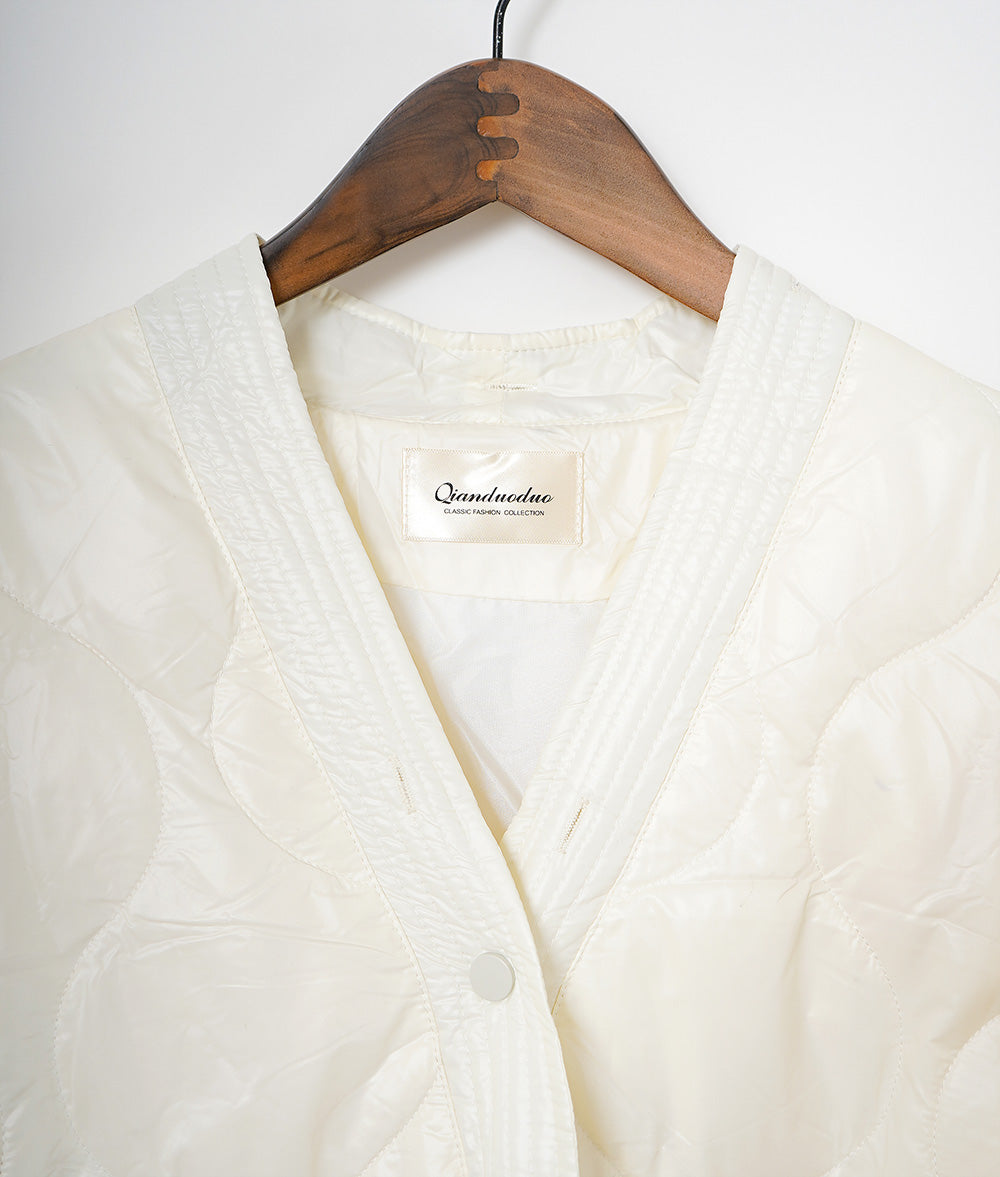 Sporty down to play with false collar