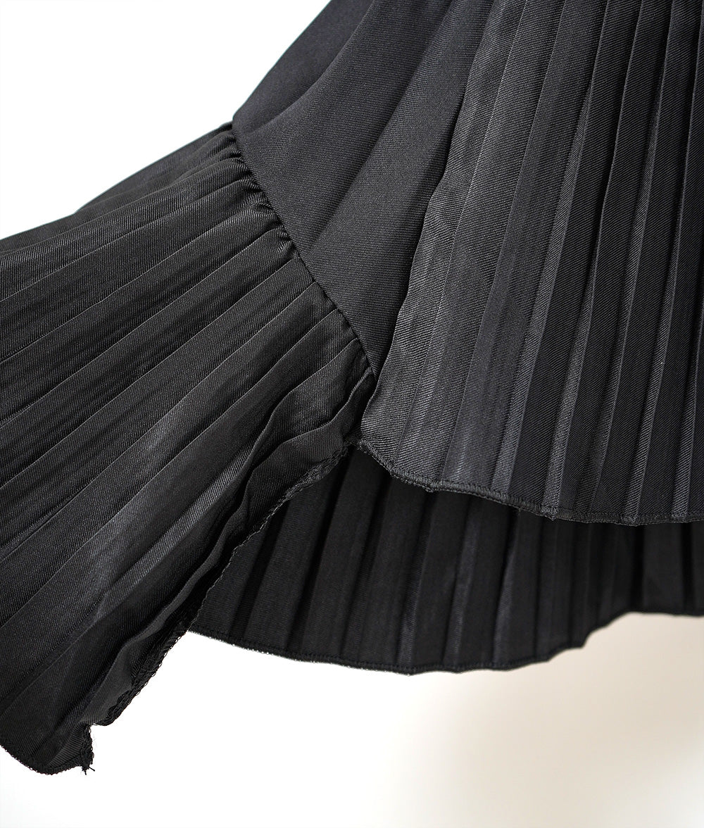 【SALE】Pleated skirt with asymmetric hem