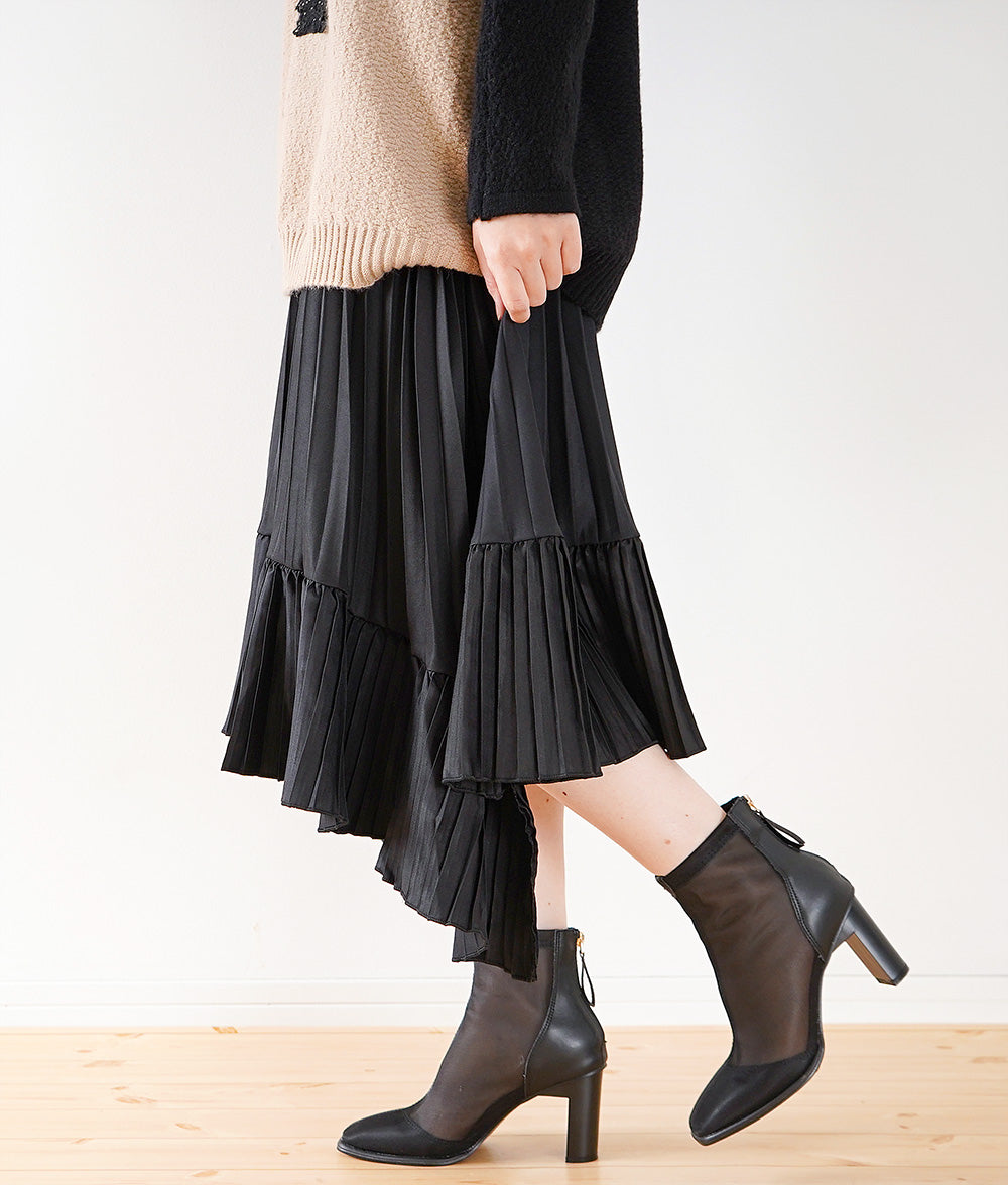 【SALE】Pleated skirt with asymmetric hem
