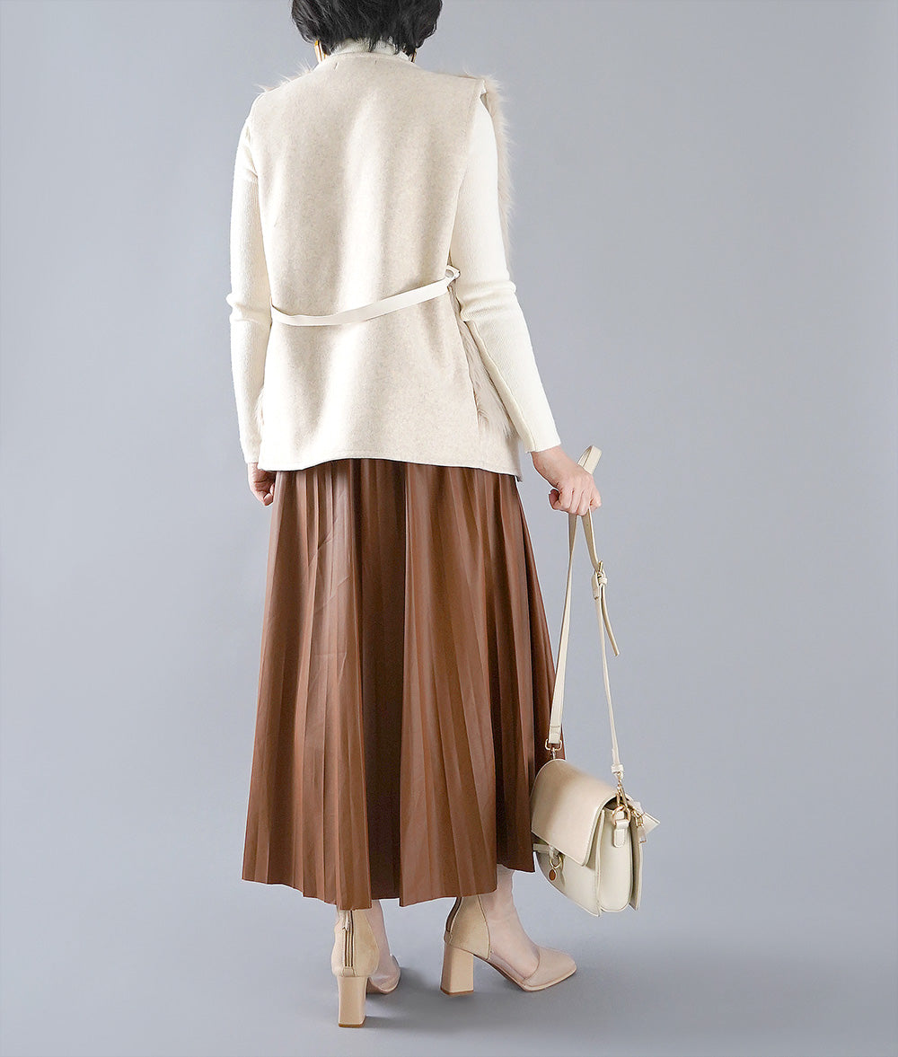 Camel colored eco-leather pleated skirt