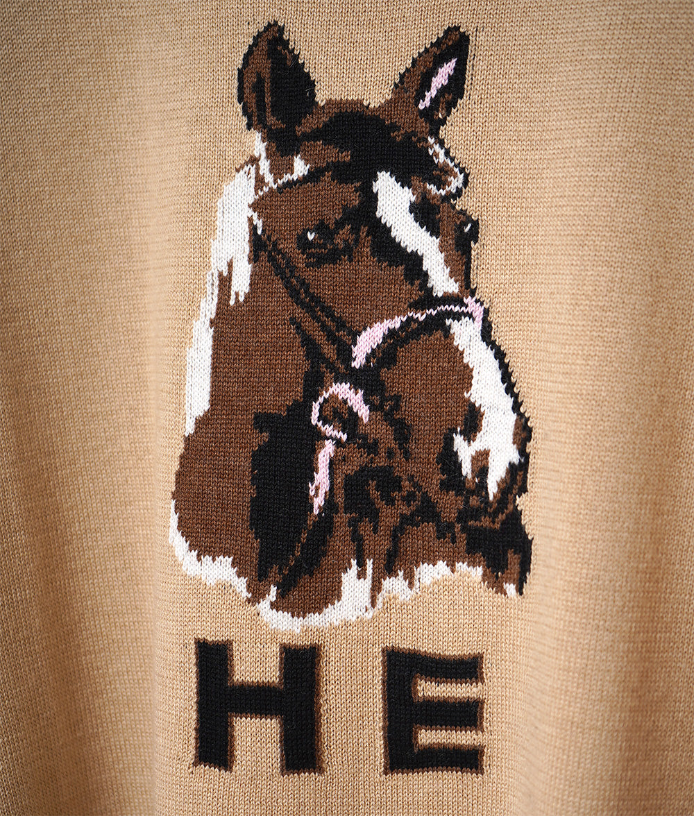 Relaxed knit with a horse motif
