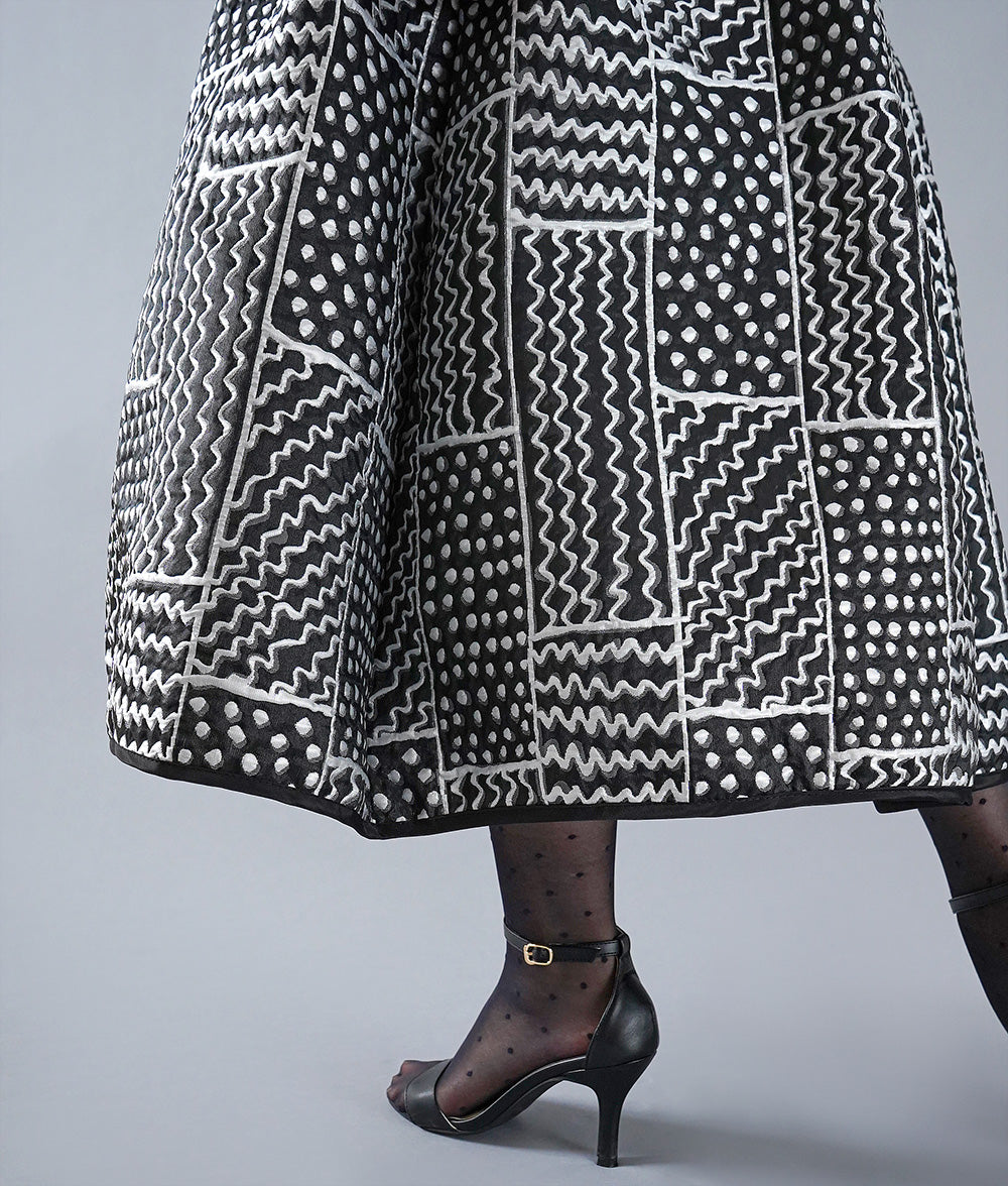 Mixed skirt with plenty of volume