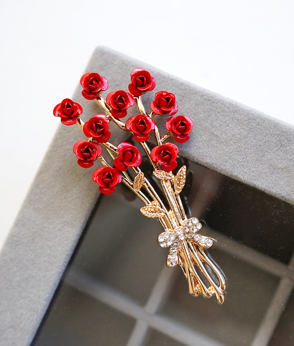 Gorgeous rose bouquet brooch