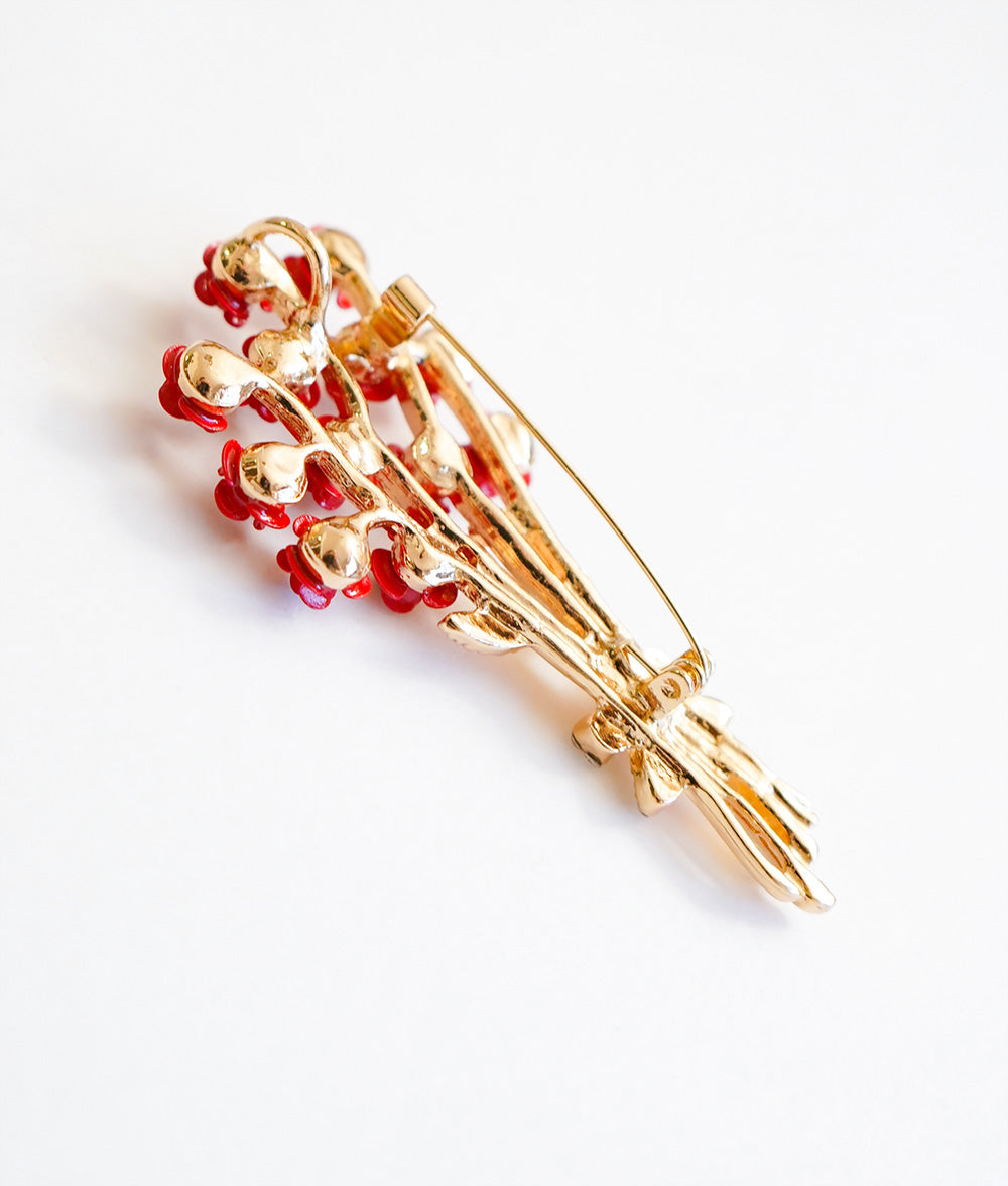 Gorgeous rose bouquet brooch