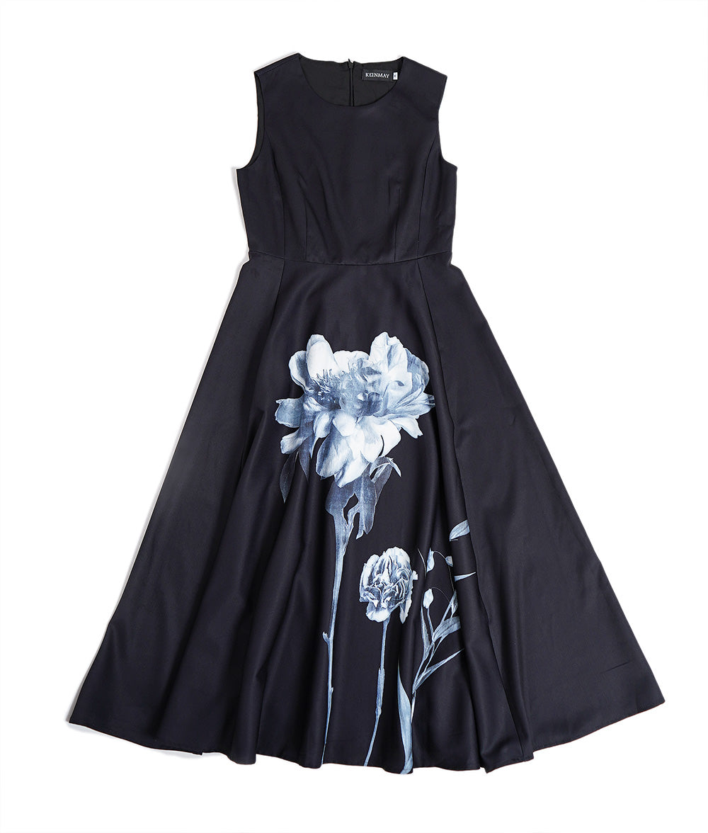 Fleeting flower photo dress