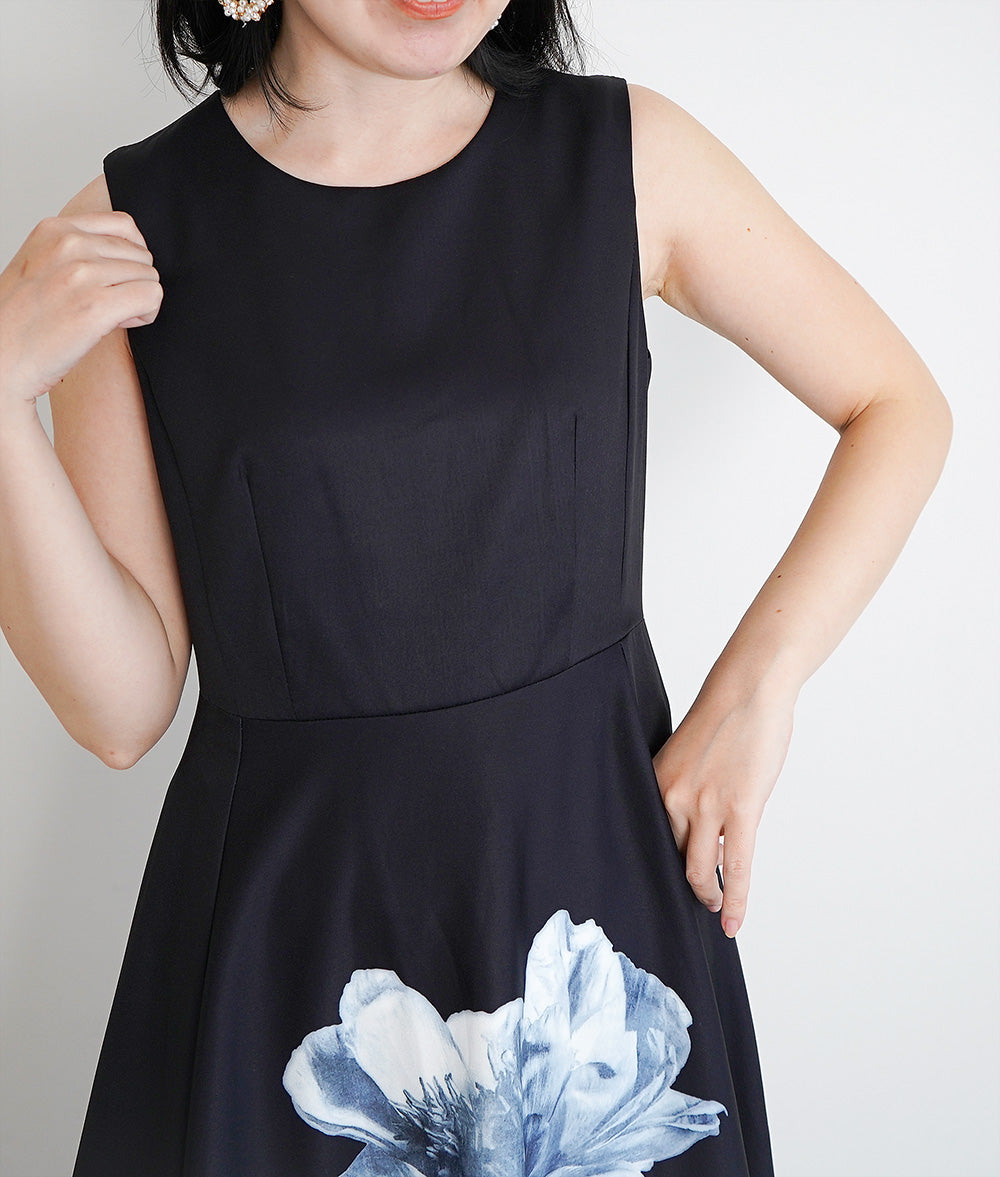 Fleeting flower photo dress