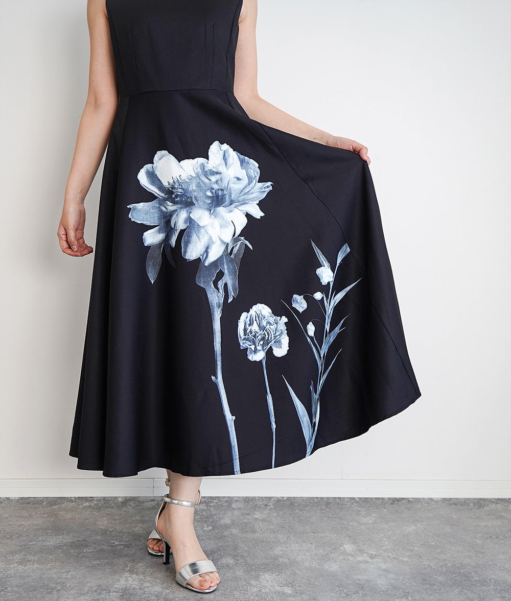 Fleeting flower photo dress