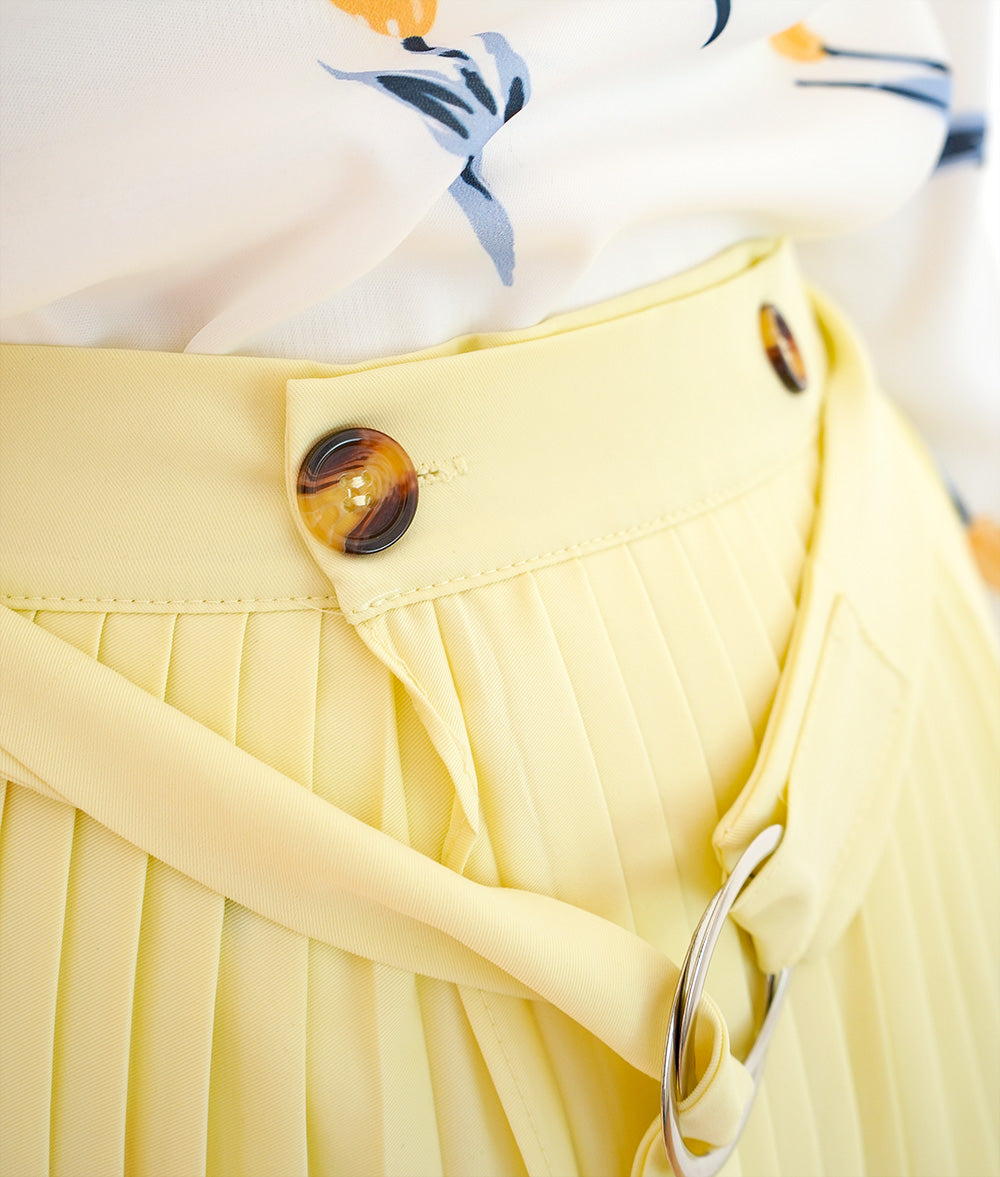 【SALE】Pale yellow catchy pleated skirt