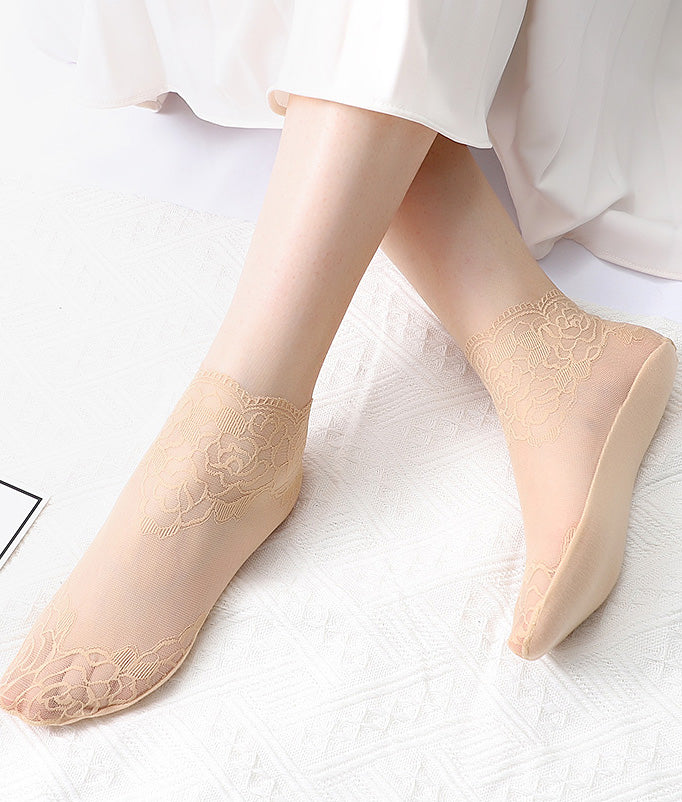 Delicate rose lace ankle socks