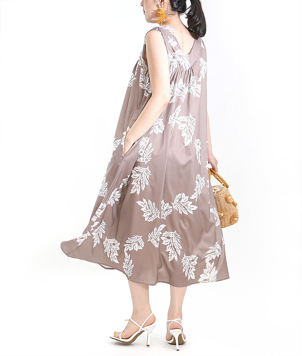 【SALE】Hawaiian taste feels Leaf print dress