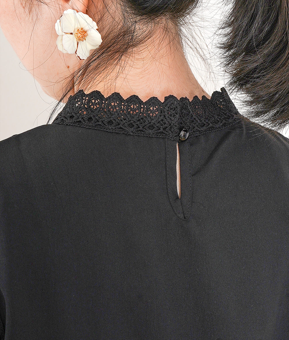 【SALE】Lace and pleated sleeveless blouse