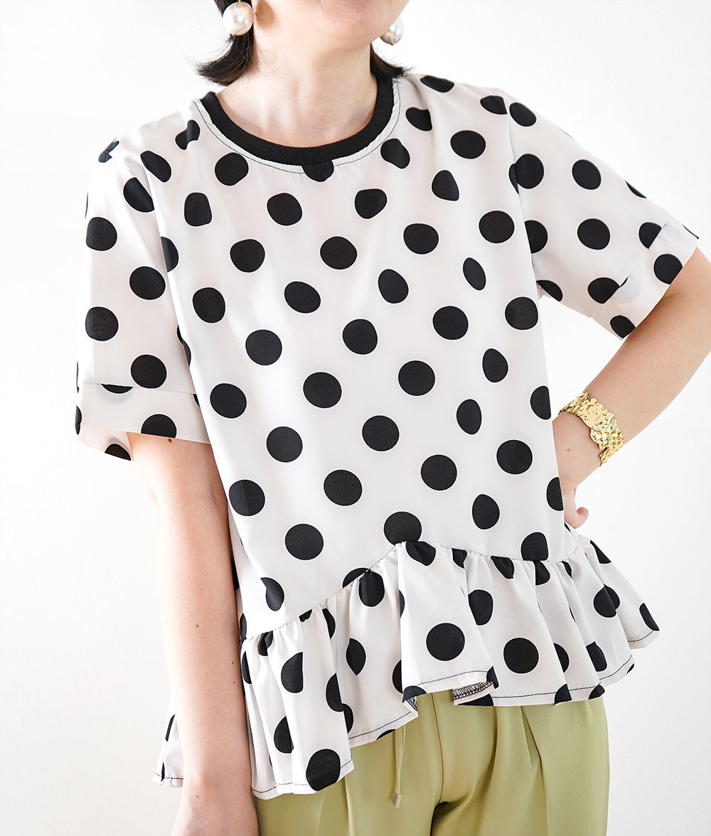 【SALE】Dot frill top that shines compactly