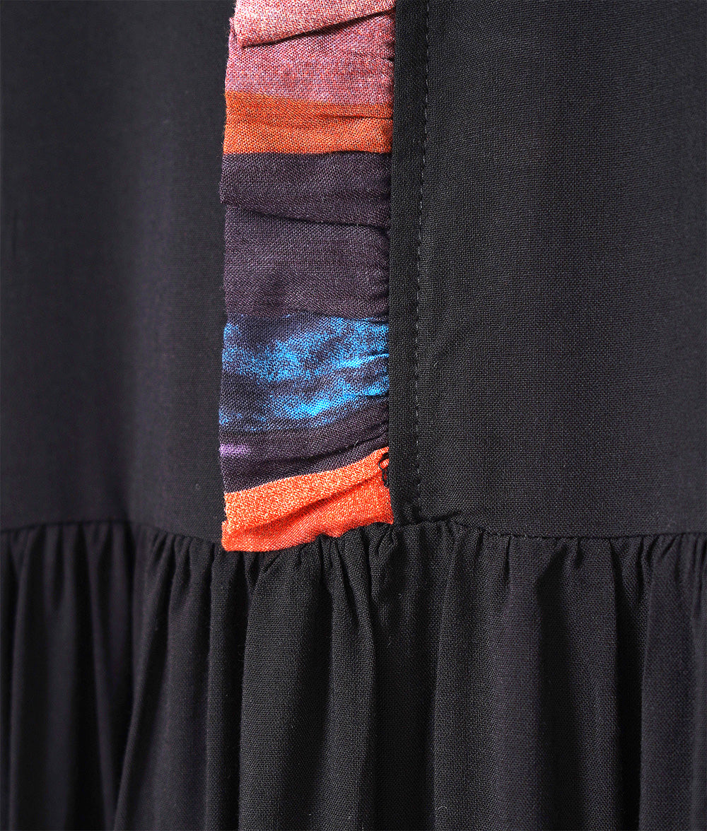 Spicy and cool color wide silhouette dress