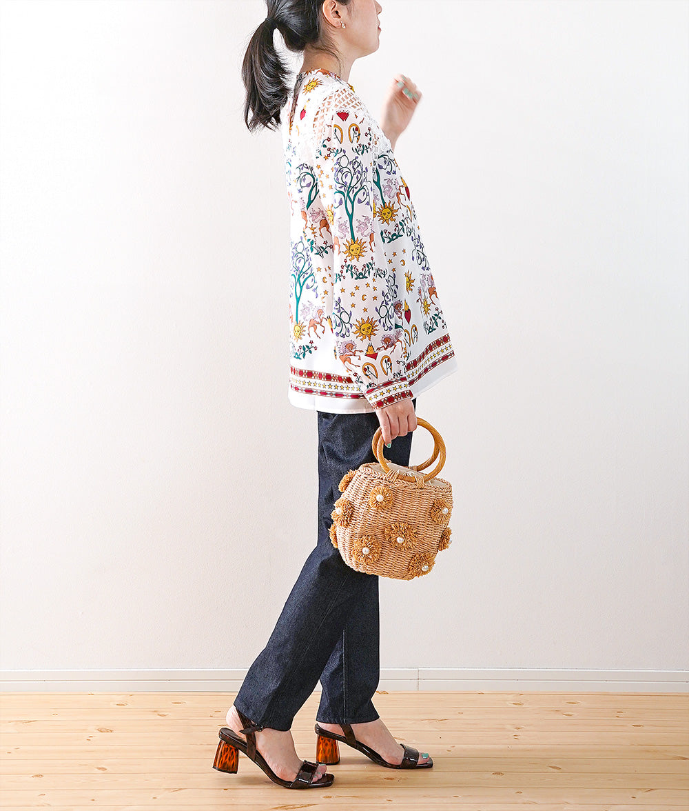Elegant pattern shirt of the sun and stars with beautiful openwork lace