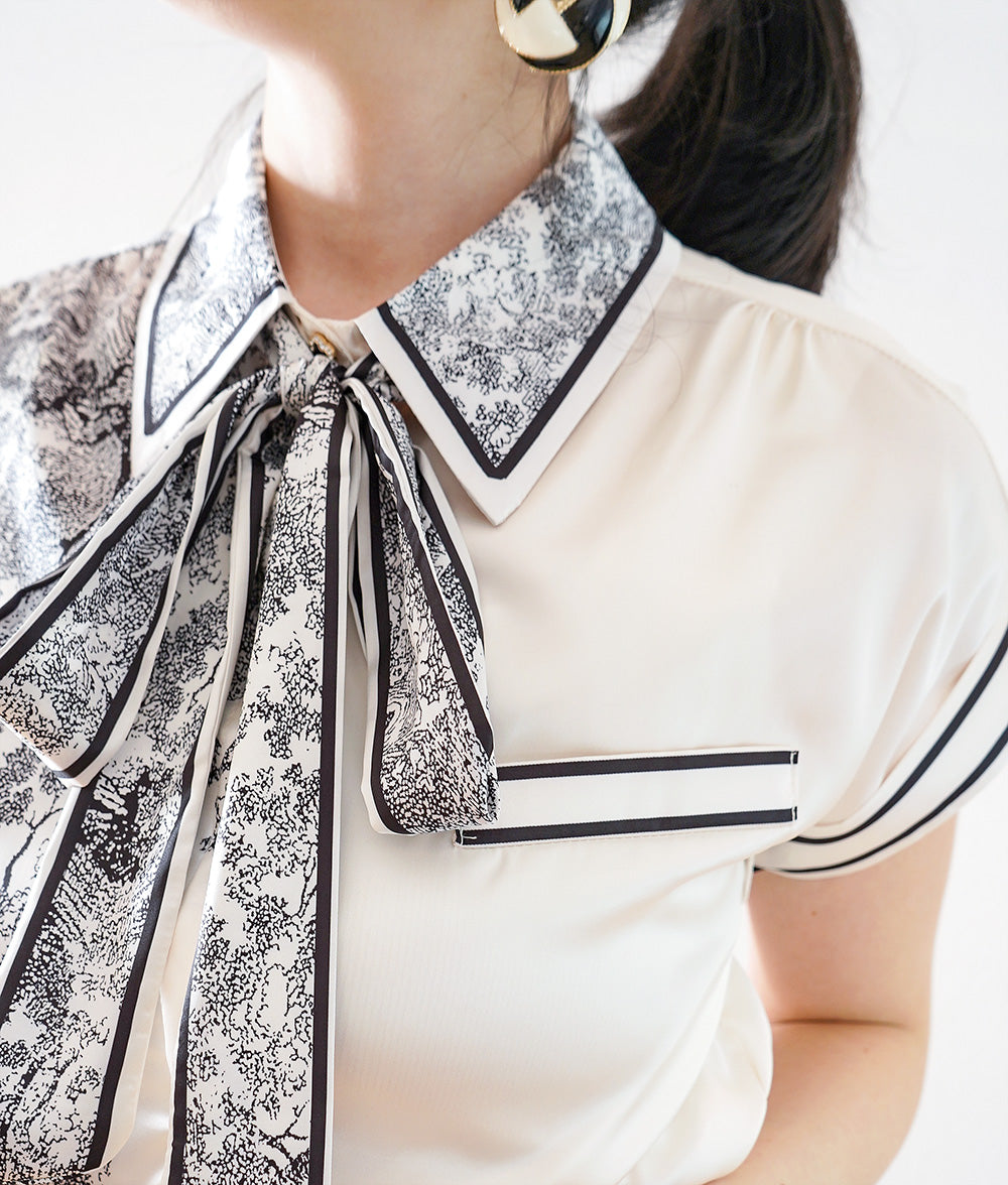 Smooth Glossy Tree Print Bowtie Blouse