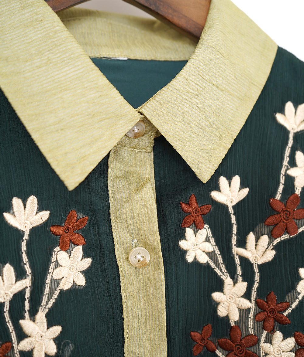 【SALE】Contrast is impressive Green dress with flower embroidery