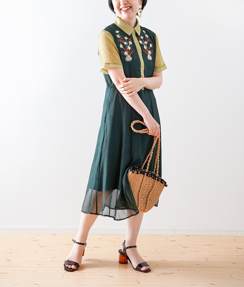 【SALE】Contrast is impressive Green dress with flower embroidery