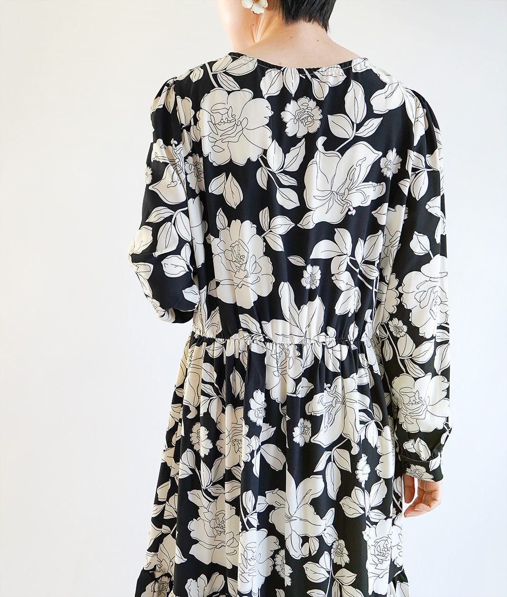 【SALE】Line drawing flower dress