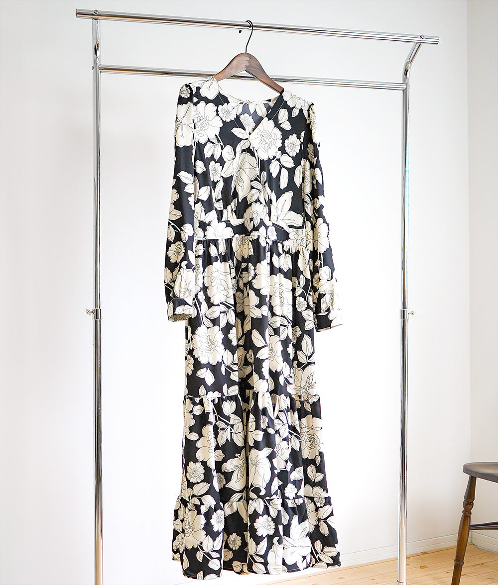 【SALE】Line drawing flower dress