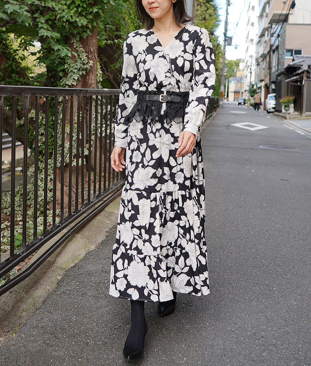 【SALE】Line drawing flower dress
