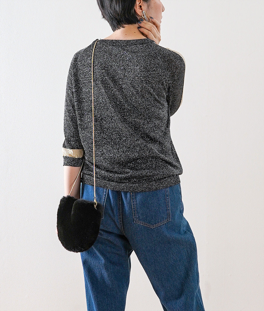 Glittering shoulder line lamé knit