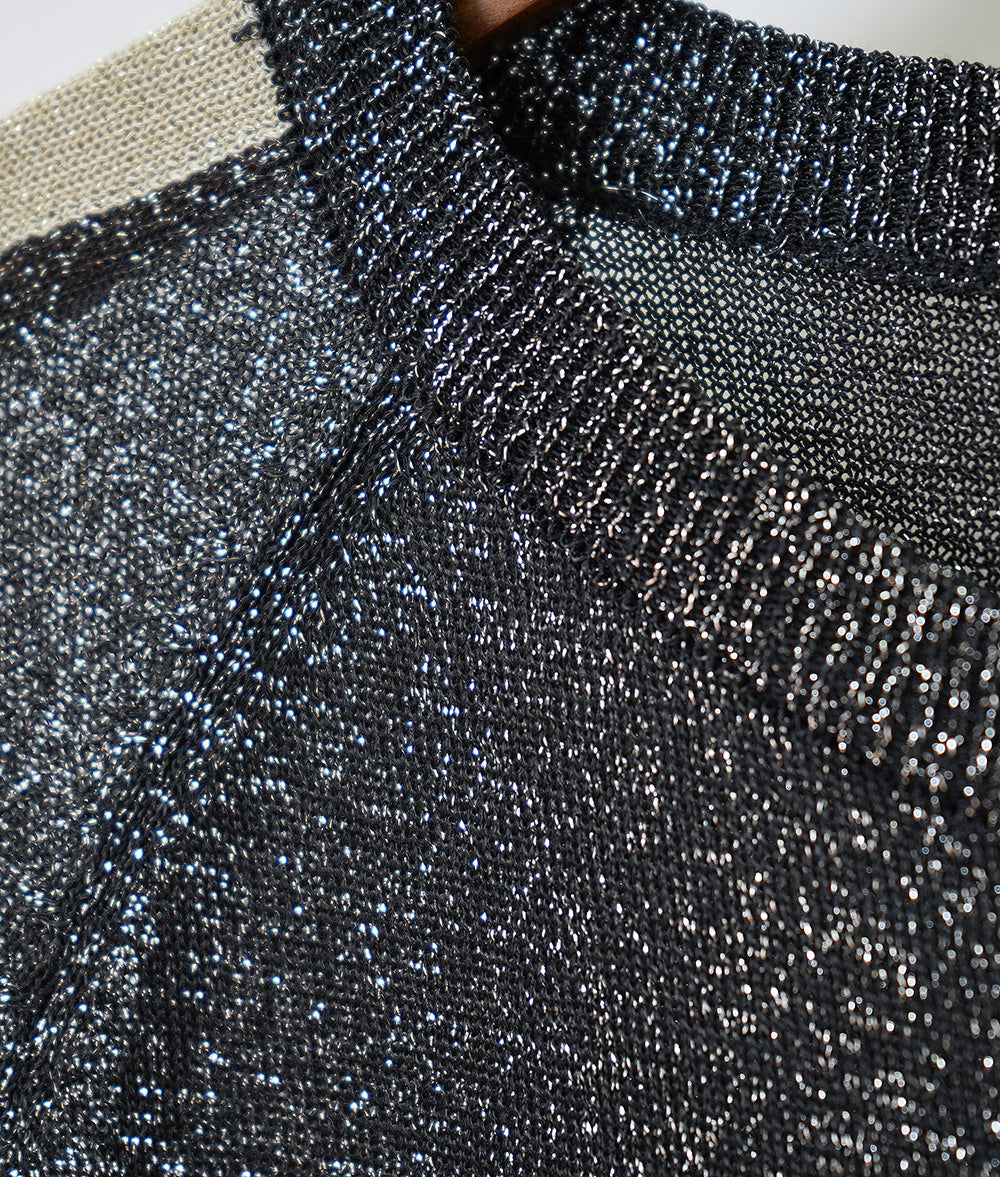 Glittering shoulder line lamé knit