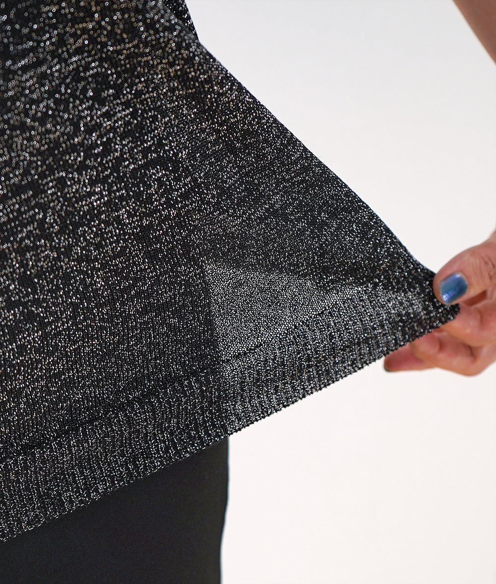 Glittering shoulder line lamé knit