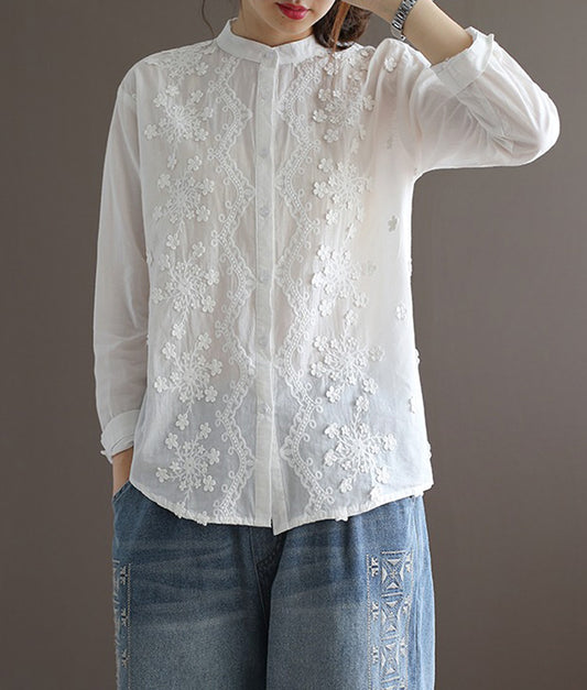Little flower embroidary blouse