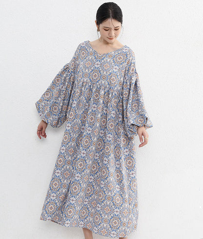 Arabesque pattern balloon sleeve dress