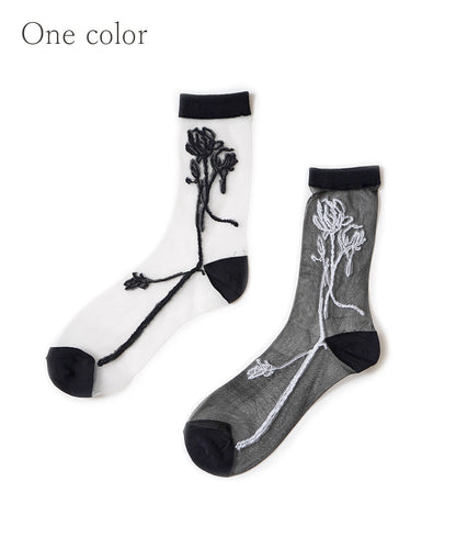 Monochrome flower sheer socks