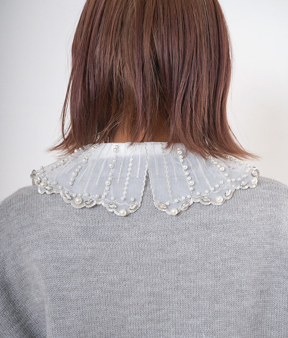 Pearl, stone and lace collar