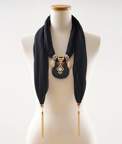 Aristocratic stone necklace