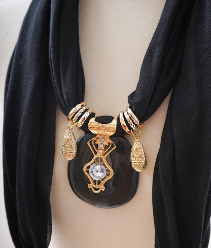 Aristocratic stone necklace