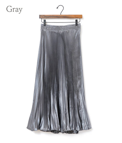 Bouncy pleated satin skirt