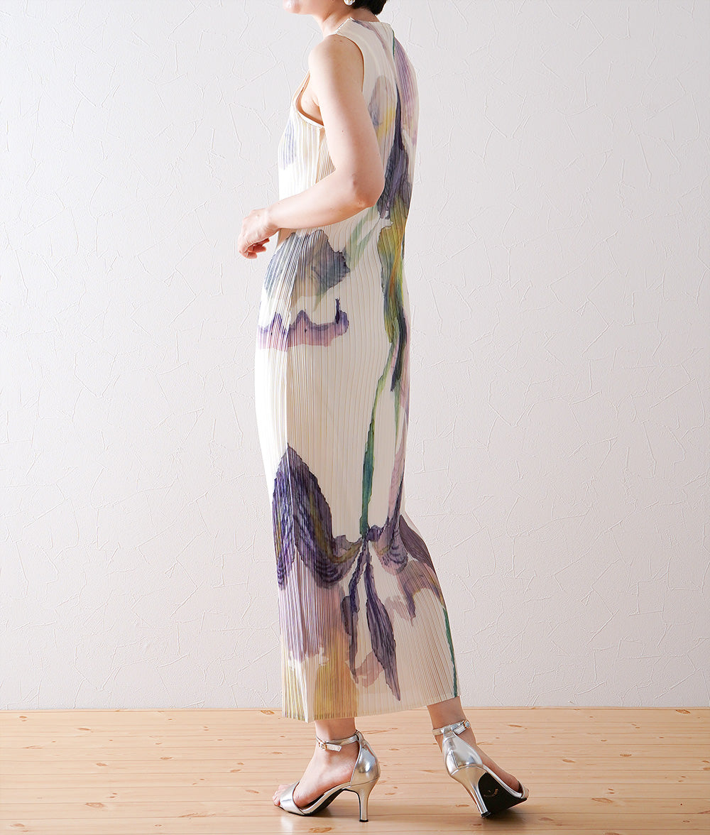Blurred Flower Pleated Dress