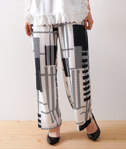 Check Collage Relaxed Pants