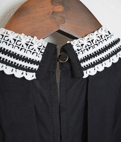 Sleeveless shirt with cutwork lace