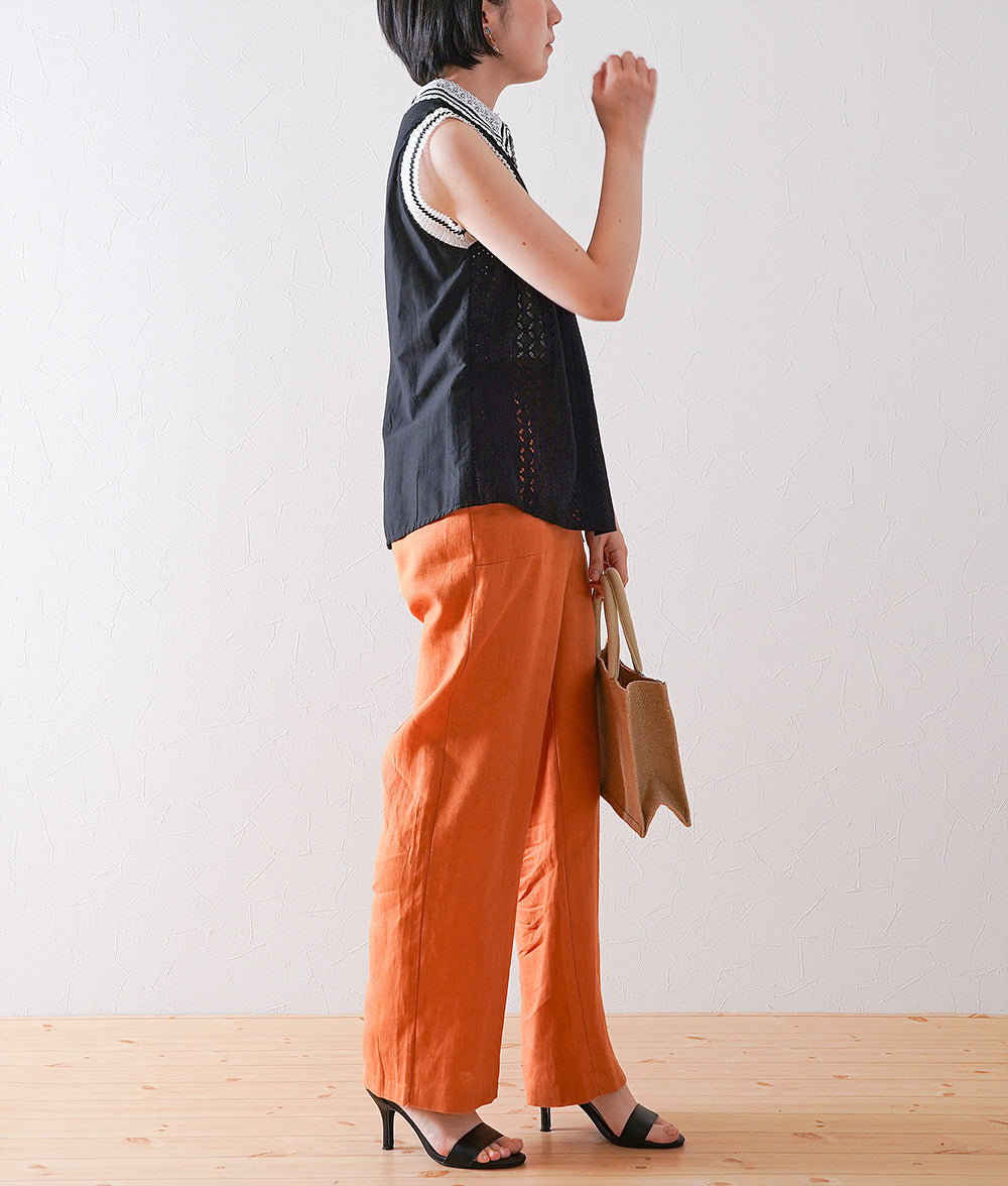 Sleeveless shirt with cutwork lace