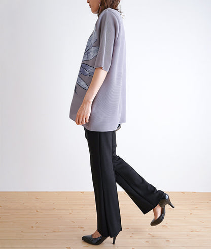 Sunflower pattern pleated blouse