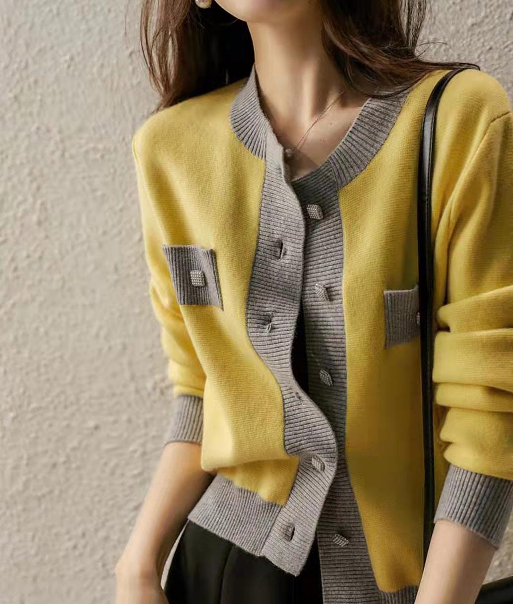 Bicolor and pearl button knit cardigan