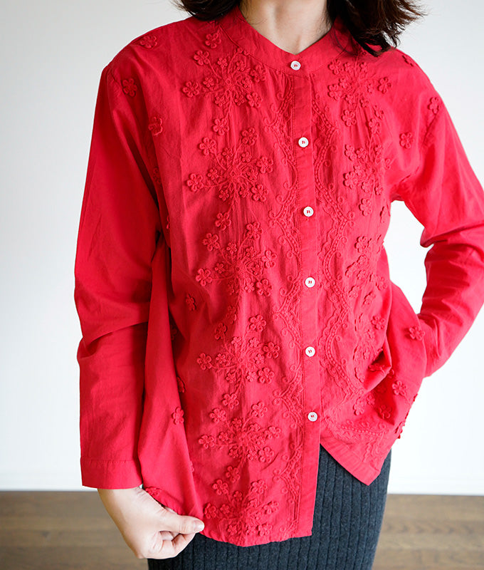 Little flower embroidary blouse